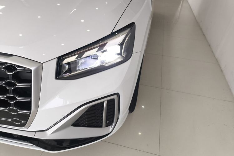 奥迪Q2L 2024款 35TFSI 进取动感型局部细节36