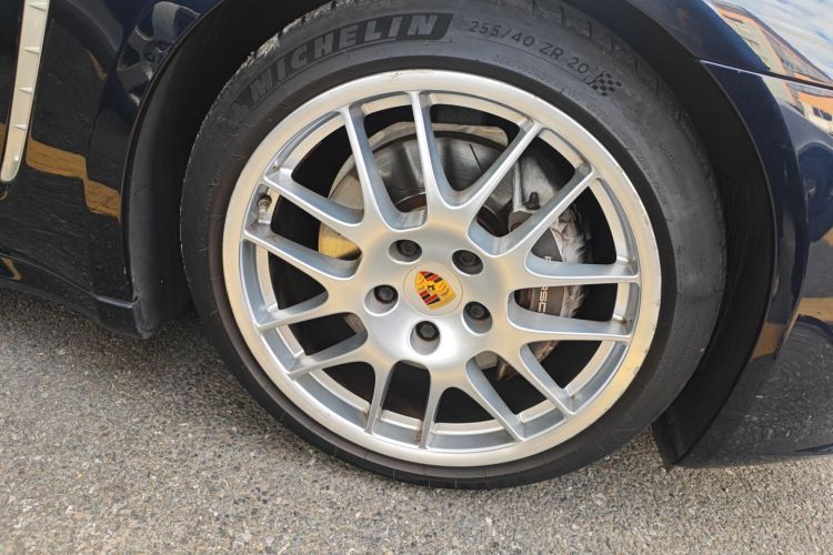 保时捷 2016款 Panamera Executive Edition 3.0T车身外观10