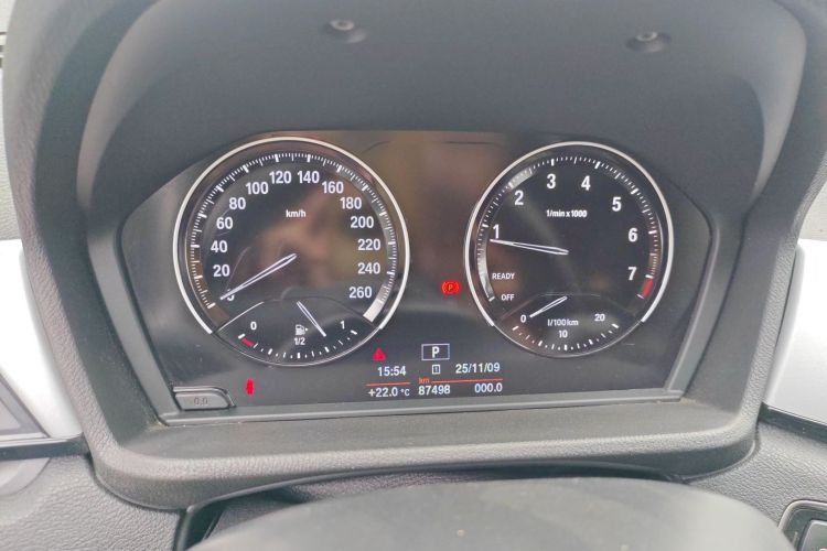 宝马X1 2018款 sDrive20Li 领先型中控内饰14