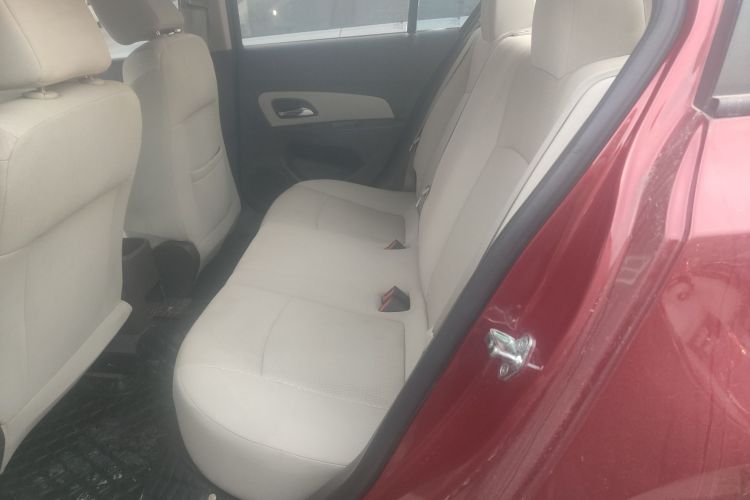 雪佛兰 科鲁兹 2015款 1.5L 经典 SL MT中控内饰21