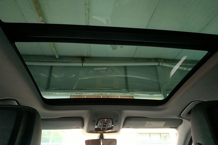 奥迪A4L 2020款 40 TFSI quattro 豪华动感型局部细节22