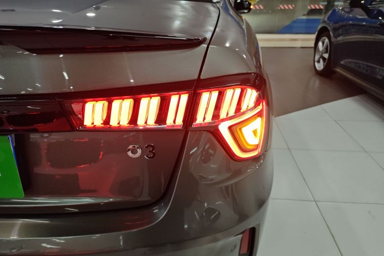 领克03 2022款 1.5TD DCT劲Pro车身外观9