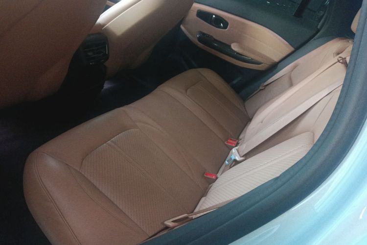 蔚来ES6 2020款 430KM 性能版中控内饰21