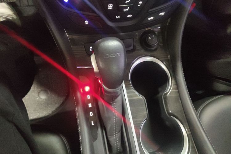 别克 昂科威 2020款 20T 两驱精英型局部细节18