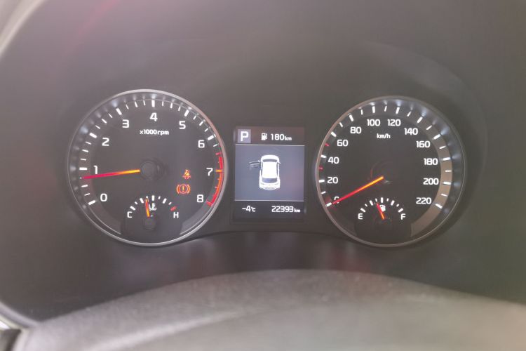 起亚 奕跑 2021款 1.4L CVT趣享天窗款中控内饰14