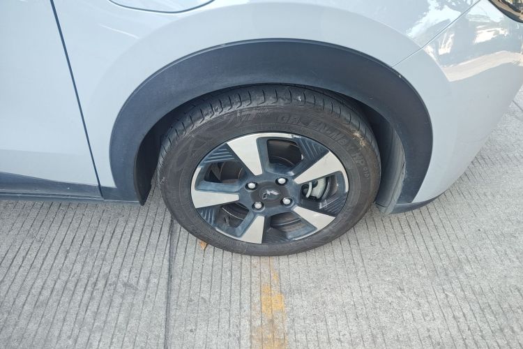 五菱汽车 五菱缤果PLUS 2024款 510km 旗舰版 四座版车身外观10