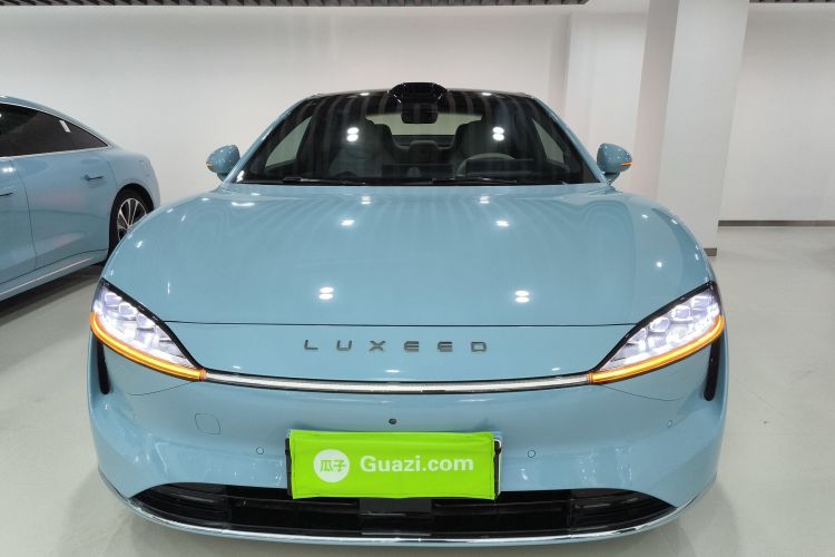 鸿蒙智行 智界S7 2024款 Ultra 四驱旗舰版车身外观2