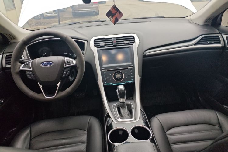 福特 蒙迪欧 2013款 1.5L GTDi180时尚型中控内饰12