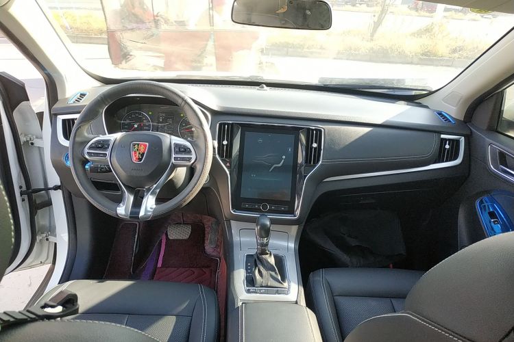 荣威RX5 2020款 20T 自动4G互联超越旗舰版中控内饰7002