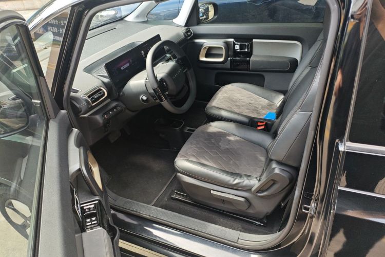 宝骏KiWi EV 2023款 大疆版 磷酸铁锂中控内饰20