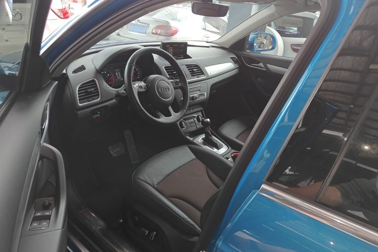 奥迪Q3 2016款 35 TFSI 时尚型局部细节19