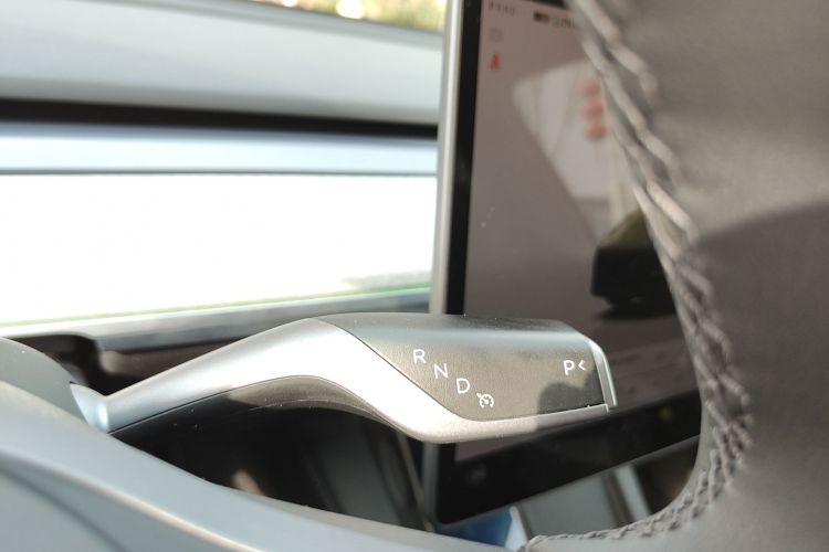 特斯拉 Model Y 2023款 后轮驱动版中控内饰18