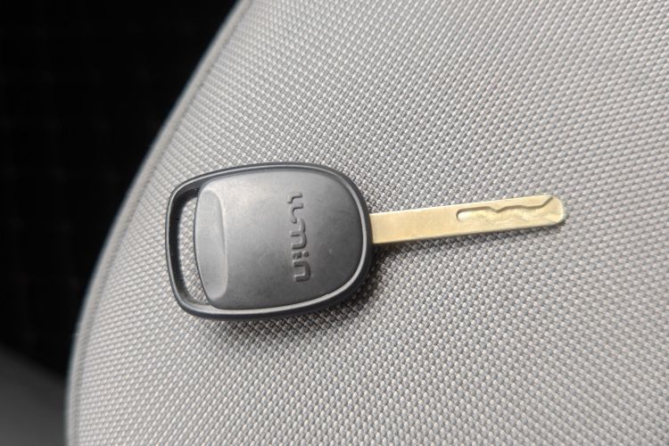 长安启源 长安Lumin 2022款 210km 香甜款中控内饰7001