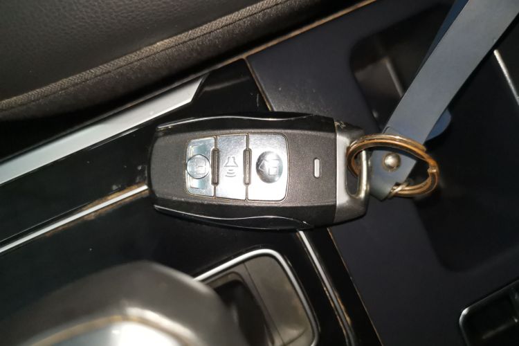 哈弗H2 2018款 创享版 红标 1.5T 双离合两驱智尚型中控内饰11