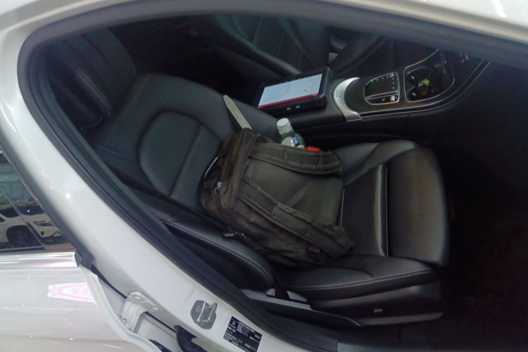 奔驰C级 2021款 C 260 L 运动版局部细节41