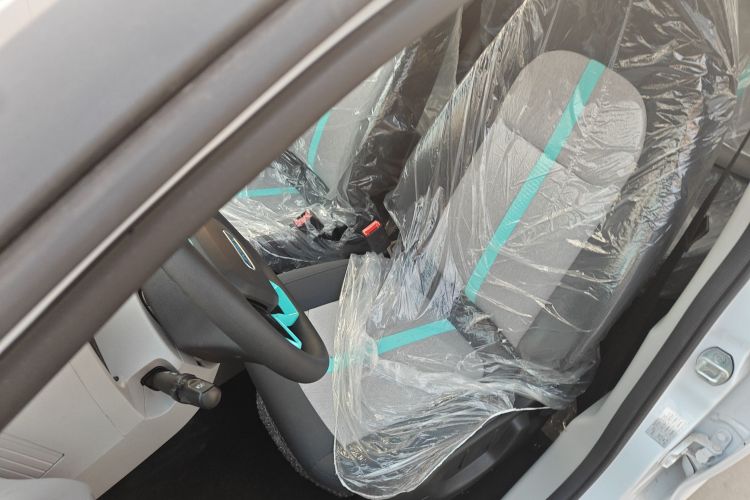 江铃集团新能源 易至EV2 2024款 201km 舒适型中控内饰19