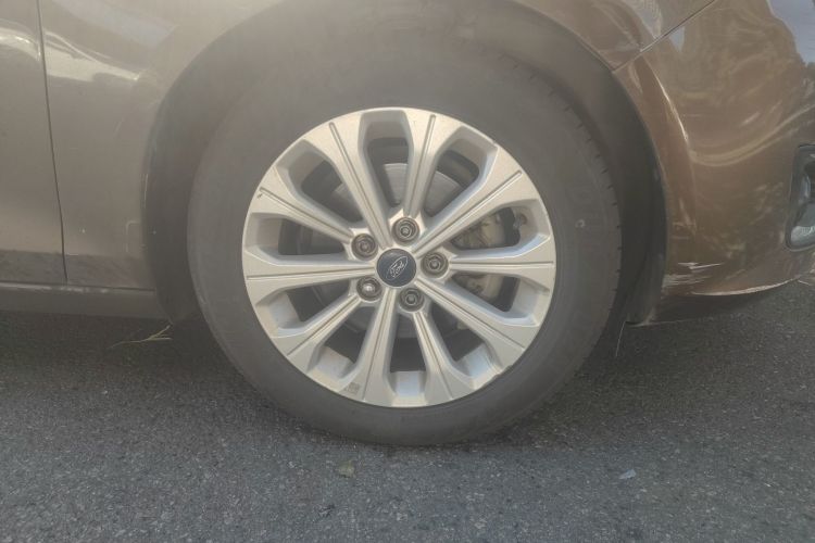 福特 福睿斯 2015款 1.5L 自动时尚型车身外观6007