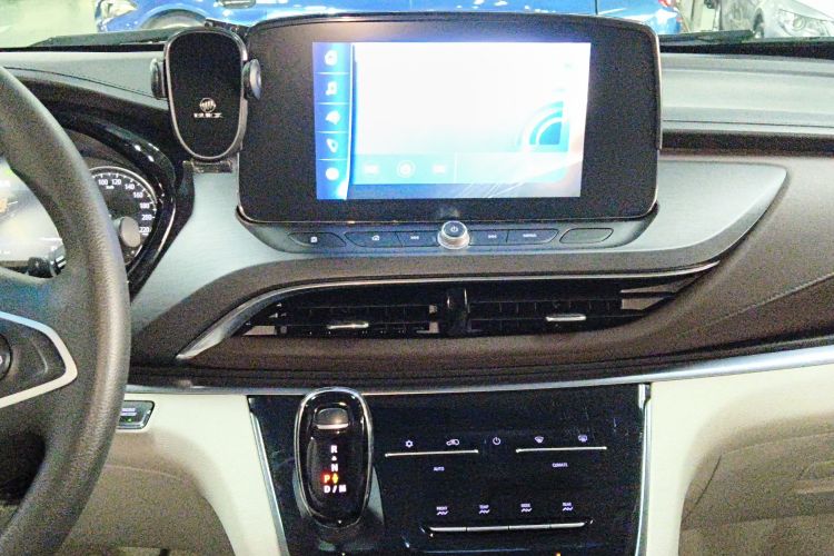 别克GL8 2023款 陆上公务舱 舒适型中控内饰16