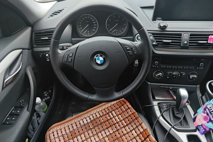 宝马X1 2013款 sDrive18i 时尚型局部细节13