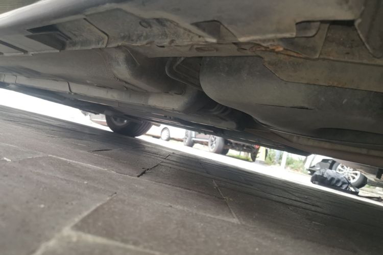 日产 天籁 2011款 公爵 2.5L XV尊雅版局部细节9003