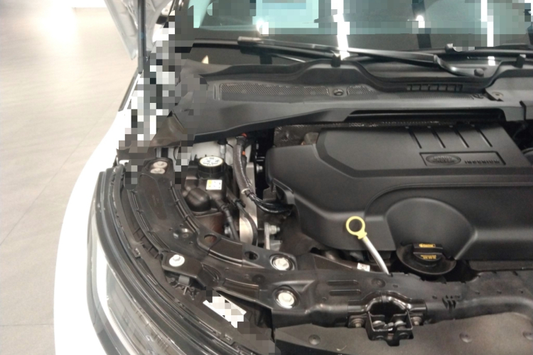 路虎 揽胜极光 2023款 极光L 249PS 豪华版机舱底盘25