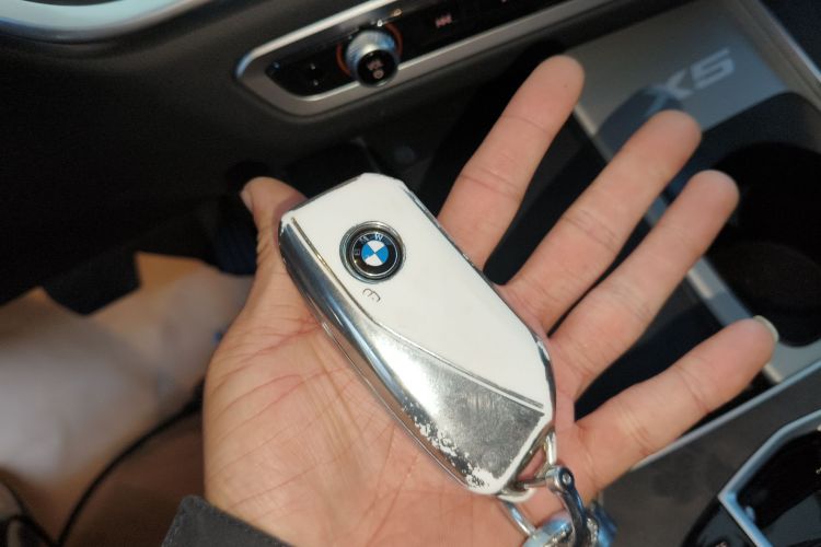 宝马X5 2023款 xDrive 30Li 尊享型M运动套装中控内饰11