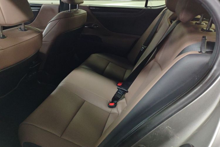 雷克萨斯ES 2023款 200 卓越版中控内饰21