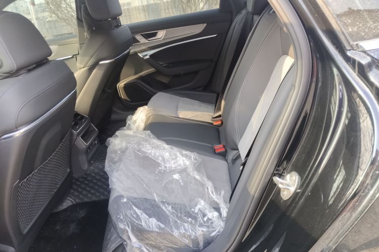 奥迪A6L 2024款 40 TFSI 豪华动感型中控内饰7004
