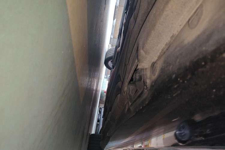 奔驰E级 2014款 E 260 L 豪华型局部细节9002