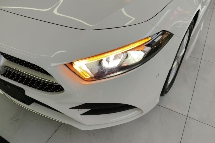 奔驰A级 2021款 A 200 L 运动轿车时尚型局部细节36