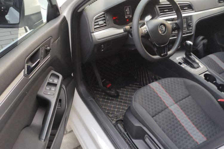 大众 凌渡 2019款 230TSI DSG风尚版 国V中控内饰20