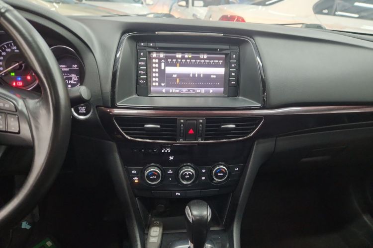 马自达 阿特兹 2014款 2.0L 蓝天豪华版中控内饰16