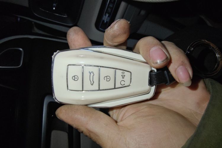 吉利汽车 吉利icon 2023款 1.5TD 巧克力醇巧版中控内饰11