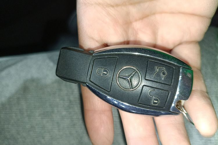 奔驰C级 2015款 C 200 L 运动型中控内饰7001