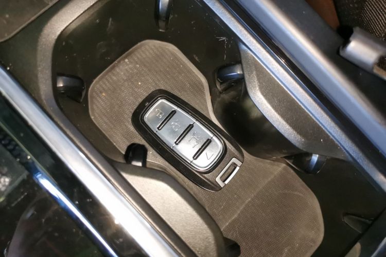 沃尔沃S90 2022款 B5 智远豪华版中控内饰7001