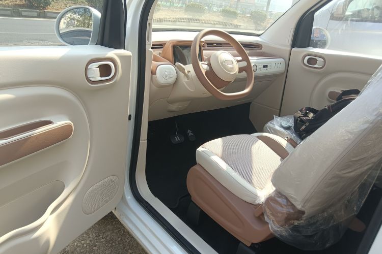 奔腾小马 2026款 222km 炫彩马中控内饰20