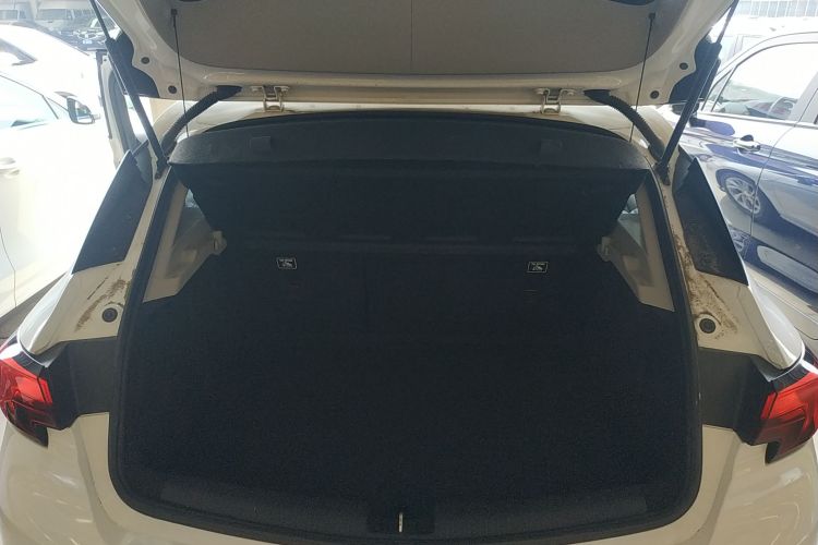 别克 威朗 2019款 两厢 15S 自动进取型局部细节23