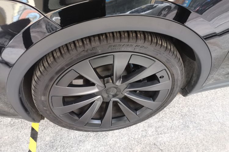 特斯拉 Model X 2023款 双电机全轮驱动版车身外观6007