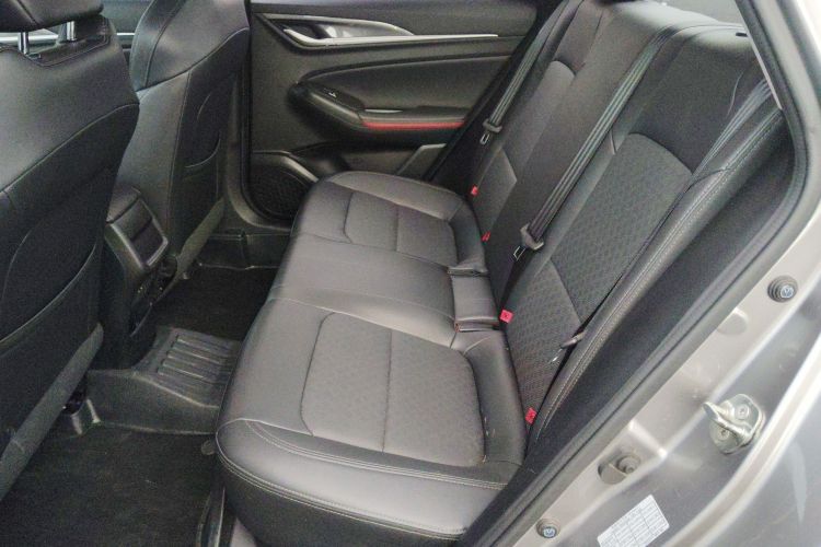 长安 逸动 2020款 PLUS 1.6L GDI 手动豪华型中控内饰7004