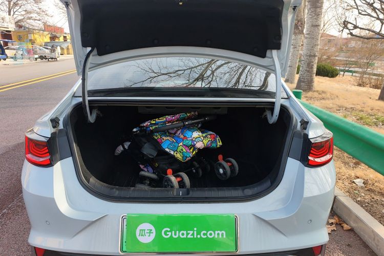 吉利汽车 帝豪L HiP 2022款 1.5TD-DHT Pro 100KM Super 迅局部细节23