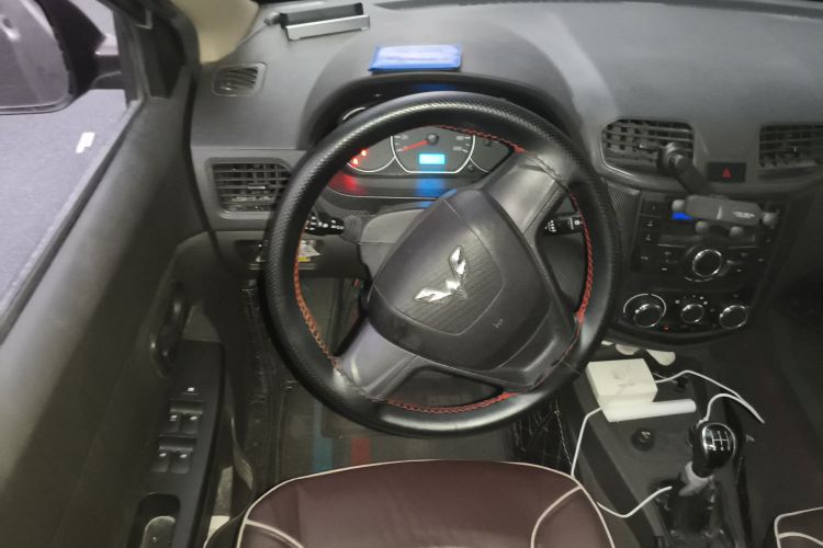 五菱汽车 五菱宏光 2014款 1.5L S标准型局部细节13