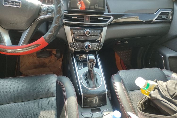 众泰 大迈X5 2015款 1.5T CVT知县型 国V中控内饰16