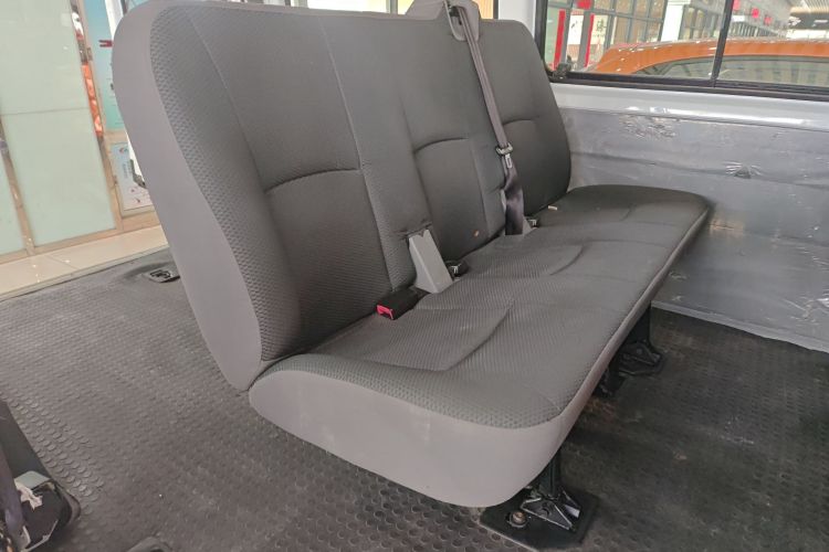 江铃 特顺 2019款 2.8T商运型短轴中顶6座国VI JX493中控内饰21