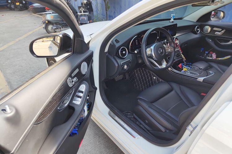 奔驰C级 2021款 C 260 L 运动星耀臻藏版中控内饰20