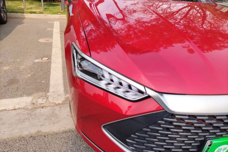 比亚迪 秦PLUS 2023款 冠军版 DM-i 55KM领先型车身外观8