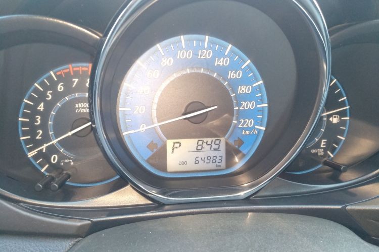 丰田 YARiS L 致炫 2015款 1.5E 自动魅动版局部细节14