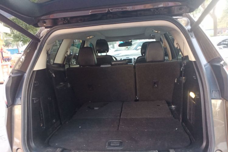 福特 锐界 2016款 EcoBoost 245 两驱豪锐型 7座机舱底盘23