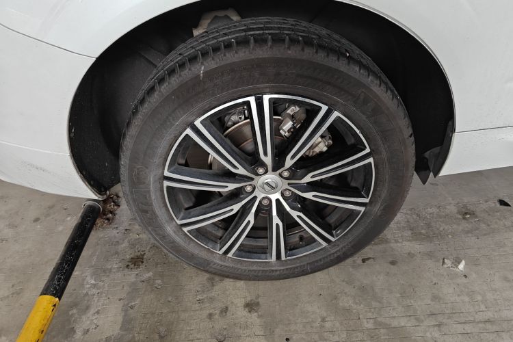 沃尔沃XC60 2021款 T5 四驱智远豪华版车身外观6008