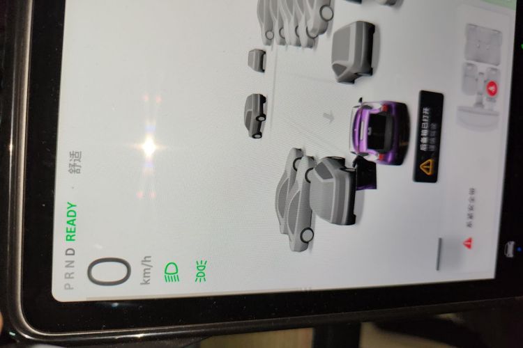 特斯拉 Model Y 2022款 改款 后轮驱动版中控内饰14