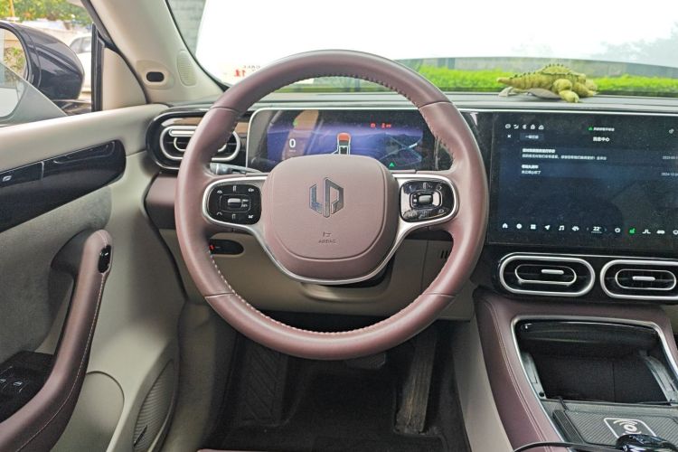 零跑汽车 零跑C11 2023款 增程 180舒享版中控内饰13